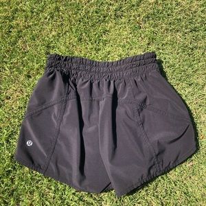 Lululemon black tracker shorts